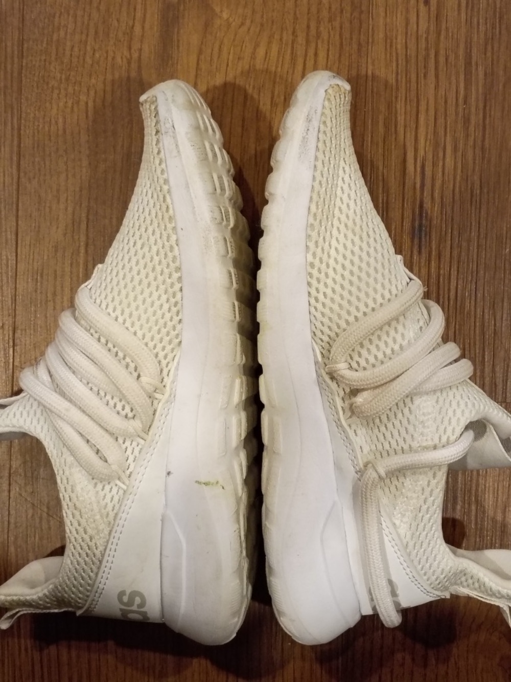 Adidas Kids White Mesh Sneakers Size 1 (EU 32) Lightweight Athletic Shoes - Picture 3 of 7